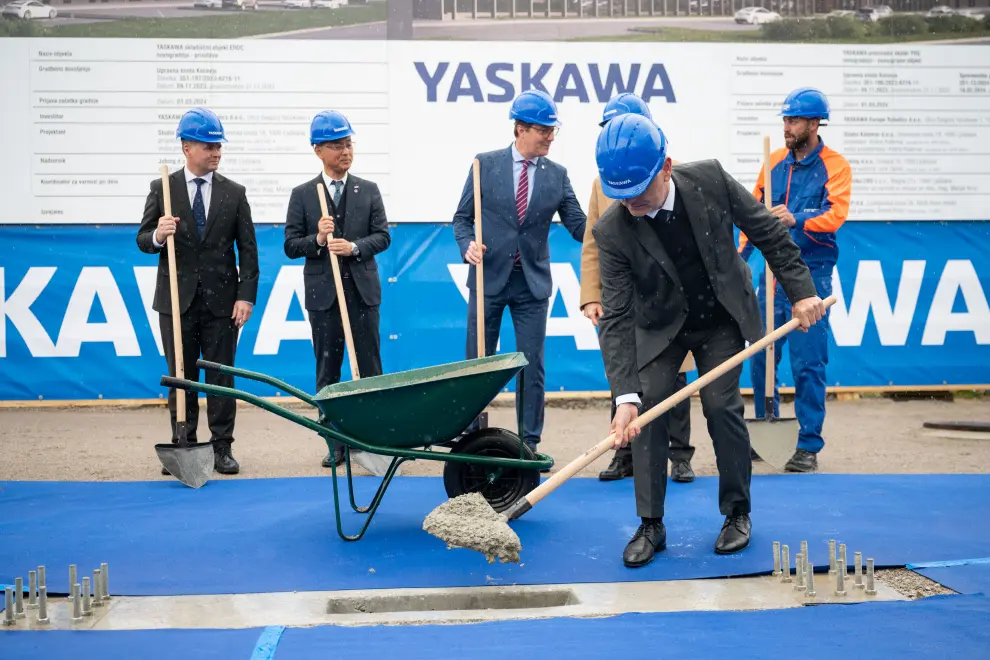 Yaskawa lays the foundation stone for two new facilities in Kočevje. Photo: Boštjan Podlogar/STA