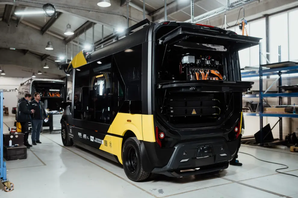 An electric minibus developed and built by eVersum Technologies in the Maribor area. Photo: eVersum Technologies