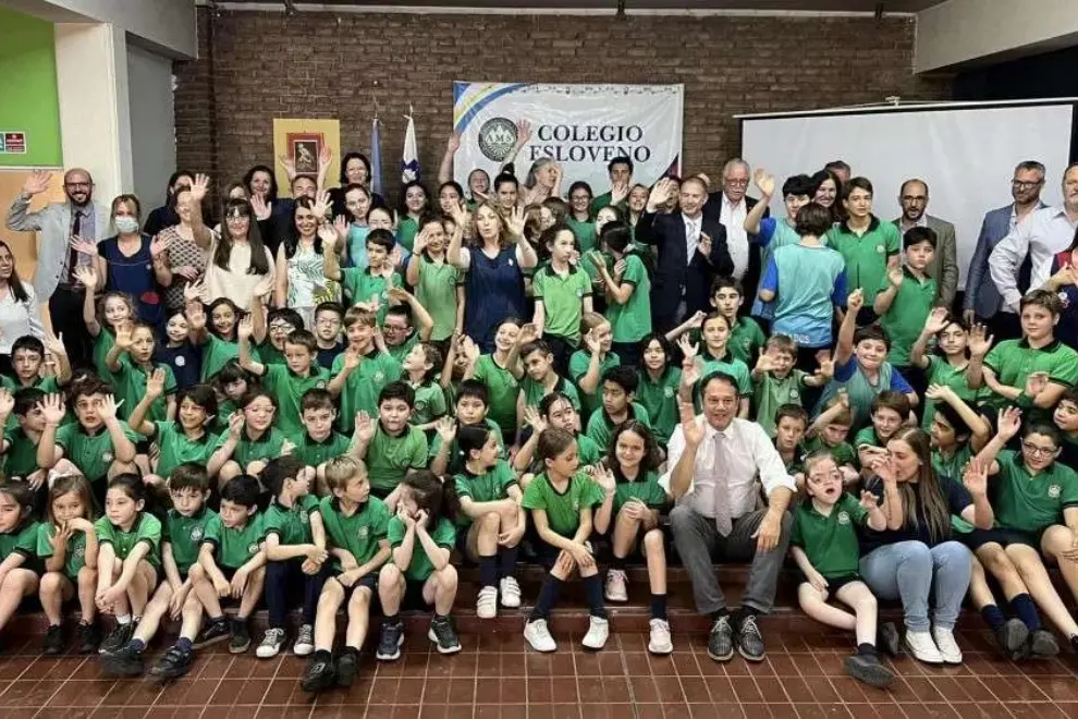 The Mendoza school during a 2022 visit by Minister for Slovenians Abroad Matej Arčon. Photo: Urška Šmon/Caritas